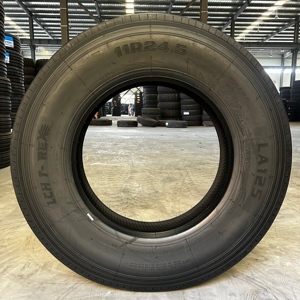 Neumáticos de Camión al Por Mayor, Tamaño 11r24.5 TBR, Patrón de Dirección, Neumáticos Económicos, Neumáticos Radiales para Autobús y Camión - Product Image 4
