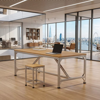 Meuble de bureau sur mesure en aluminium moderne avec tabouret assorti, poste de travail pour studio créatif