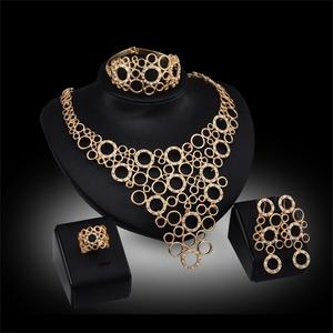5pcs Fashion Exaggerated Diamond <b>Large</b> Circle Necklace Earrings Ring Bracelet Four-piece Jewelry Ladies Wedding Jewelry - Product Image 2