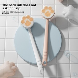 Brosse de bain moderne à long manche en forme de patte de chat, design ovale en poils doux avec matériau plastique - Product Image 5