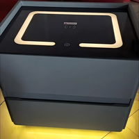 Set Meja Samping Tempat Tidur Kaca Temper Modern 2 Buah dengan Bingkai Kayu Solid Berlapis Kulit, Pengisian Daya Nirkabel, Penyimpanan, Lampu LED, dan Speaker untuk Kamar Tidur