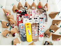 Ensemble de chaussettes de Noël brodées exquises, chaussettes de sol/chaussettes de sommeil, en polaire corail, cadeau de Noël