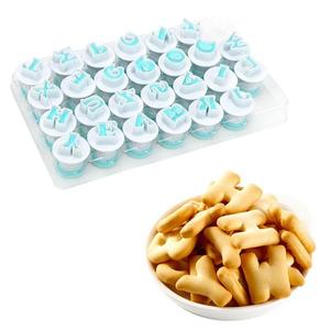 <span class=keywords><strong>Molde</strong></span> <span class=keywords><strong>de</strong></span> plástico versátil para galletas con letras del alfabeto mayúsculas y minúsculas, prensa <span class=keywords><strong>de</strong></span> estampado manual para decoración <span class=keywords><strong>de</strong></span> pasteles - Product Image 1