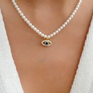 Cheap Supplier Jewelry Ladies Alloy Material Crystal Clavicle Chain Affordable Shell Pearl Devil Eye Necklace Used For Women