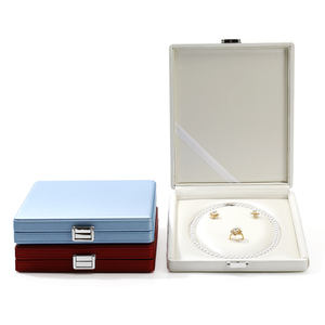 WEIMEI Boîte cadeau en stock d'usine avec logo personnalisé pour collier de perles Boîte d'emballage de bijoux en cuir Emballage de bijoux personnalisé - Product Image 3