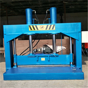 Machine de découpe de tuyaux en caoutchouc et plastique de grand diamètre / Coupe-rouleaux de caoutchouc XQ-660 / Coupe-rouleaux de caoutchouc à couteau unique hydraulique - Product Image 1