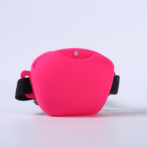 Silicone Waist Bag with Button Closure Barrel-shaped Pet Treat Reward Box Unisex Gift (20x14x5cm)