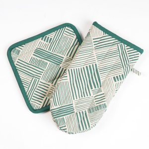 Manoplas de horno y agarraderas de algodón de primera calidad 100%-Juego extra grueso resistente al calor con diseño de bolsillo para seguridad en la cocina - Product Image 4