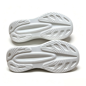 Suela deportiva EVA de alta calidad con diseño de onda curva, resistente al desgaste, para la fabricación de zapatillas deportivas para hombres y mujeres. - Product Image 4