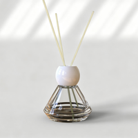 Bouteille d'aromathérapie en verre coloré par pulvérisation, haute valeur, en vrac, récipient vide avancé pour l'adaptaison personnalisée de parfums