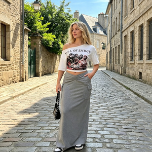 Ensemble 2 pièces pour femmes, haut asymétrique imprimé à épaules dénudées avec jupe grise longue, tenue décontractée printemps-été - Product Image 5