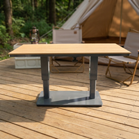 Table de repas d'extérieur à cadre en aluminium réglable en hauteur avec plateau en plastique imitation bois imperméable de 47 pouces