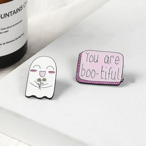Sac à dos livre caméra téléphone portable <span class=keywords><strong>CD</strong></span> revers épingle Badges personnalisés rose fille broches Badge Denim chemise collier bijoux cadeau enfants - Product Image 5
