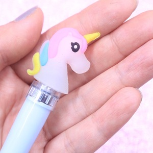 Top Bán Kawaii Bút Cho Trẻ Em Sáng Bóng Unicorn Thiết Kế Biểu Tượng Bút Với 0.5 Mm Chiều Rộng Bằng Văn Phòng Phẩm Lấp Lánh Dễ Thương Thiết Lập - Product Image 4