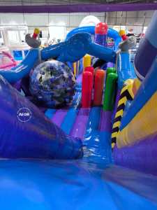 Parcours d'obstacles gonflable personnalisé en PVC sur le thème de l'astronaute bleu pour jeux sportifs - Product Image 6