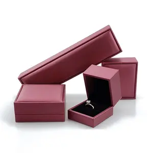 display box 1 60 Suppliers-New Fashion Schmuck Verpackung Geschenk box Design Benutzer definiertes Logo Einfache Schönheit Schmuck Verpackung Box Armband Lagerung