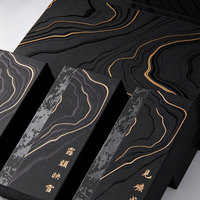 Coffret Cadeau d'Entreprise Personnalisé de Luxe Écologique Réutilisable – Boîtes Rigides Noires Mattes avec Fermeture Magnétique et Poignée Dorée Topographique