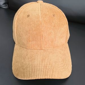 Casquette de baseball sportive 6 panneaux de haute qualité pour l'extérieur, vente en gros, logo brodé personnalisé, trous découpés au laser, lettres brodées à la main style streetwear - Product Image 6