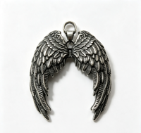 Pendentif Aile d'Ange Vintage en Acier Inoxydable Plaqué Or avec Chaîne en Bambou Diamantée pour Fête Unisexe
