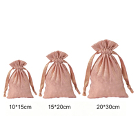 Pochette à cordon en velours brillant multicolore avec logo personnalisé, sac cadeau portable pour bijoux, idéal pour les voyages, les faveurs de mariage et l'emballage cosmétique
