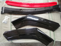 Kit de protection de carrosserie Pièces d'extérieur Matériau PP universel 4pcs Spoiler de pare-chocs avant Lèvre avant pour toutes les voitures automobiles