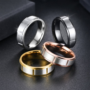 Anillo Minimalista de Acero Inoxidable Chapado en <span class=keywords><strong>Oro</strong></span> <span class=keywords><strong>y</strong></span> Rodio, Anillo de Pareja Liso, 4 Colores, Anillo de Moda para Hombre <span class=keywords><strong>y</strong></span> Mujer, Antideslustre, Venta al Por Mayor - Product Image 3