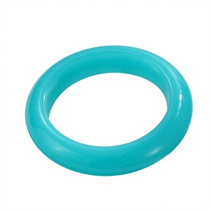 Brazalete Redondo de Resina Turquesa Hecho a Mano, Diseño Único, Forma Circular Colorida, Accesorio de Joyería Artesanal para Mujer - Product Image 1