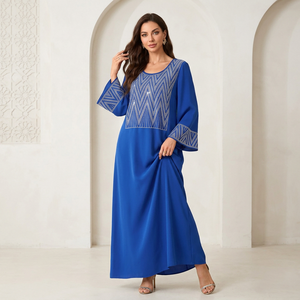 Vestido Modesto de la Colección Boutique, Azul Rey, Manga Larga, Maxi, Panel Geométrico con Hotfix, para Ocasiones como el Eid, Elegante, Silueta Holgada - Product Image 1