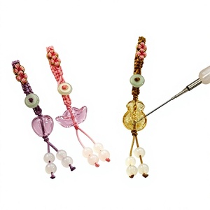 Amuleto de la Suerte en Forma de Lingote Esmaltado para Coche, Móvil o Bolsa, con Aceite Esencial Aromático y Perfume - Product Image 1