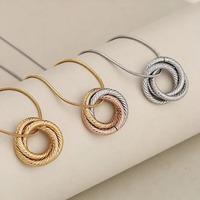 Collier pendentif cercle entrelacé torsadé pour femme et fille, chaîne fine en acier inoxydable, bijou minimaliste nœud d'amour
