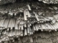 Fabricant chinois de profilés d'extrusion en aluminium 6063/6061 de la série 6000, revêtement en poudre argent/blanc, décorations