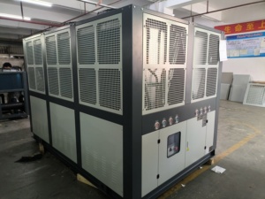 เครื่องทำความเย็นแบบระบายความร้อนด้วยอากาศ R410A ขนาด 168 กิโลวัตต์ เป็นมิตรต่อสิ่งแวดล้อม สำหรับโครงการโรงงานรักษ์โลก - Product Image 5
