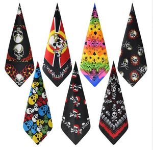 Bandana carré en tissu coton polyester personnalisé en gros, protection solaire sportive, impression sérigraphique - Product Image 2