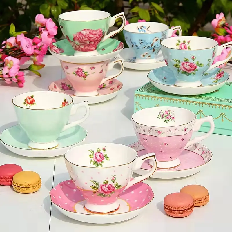 Sıcak satış özel tasarım kraliyet porselen İngilizce öğleden sonra çay bardağı ve altlık zarif fincan ve altlık fincan tabağı seti
