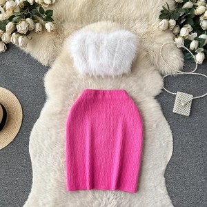 Conjunto de Dos Piezas para Mujer, Talla Única, Nuevo, Otoñal, con Sujetador de Felpa y Falda Corta - Product Image 2