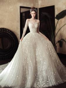 Abito da <span class=keywords><strong>Sposa</strong></span> Stile Reale Francese a Maniche Lunghe con Scollo Illusion, in Tulle Pesante con Paillettes e Glitter, Modello a Trapezio - Product Image 6
