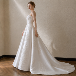 Abito da sposa stile Hepburn con fiocco, senza spalline, con perline, in tulle e applicazioni in pizzo, strascico a cappella, lunghezza a terra, silhouette a sirena/tromba - Product Image 2