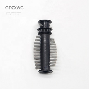 Mini Robot Aspirador Negro Corto con Cepillo Gris, Mini Rodillo de Cepillo Personalizado para Alfombras, Compatible con Rodillo de Aspiradora - Product Image 5