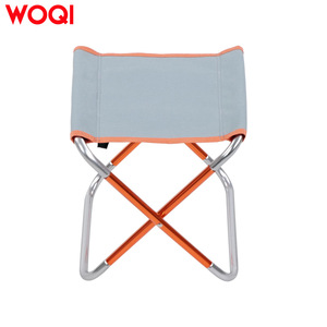 Tabouret pliant Woqi Mini, chaise de camping légère, siège portable d'extérieur, tissu Oxford argenté, 25,4x24,1x32 cm - Product Image 1