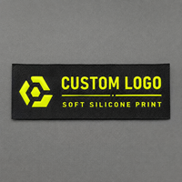 Fabricant de patchs logo 3D en silicone, étiquette en tissu jaune fluo avec impression en relief en caoutchouc pour vêtements streetwear