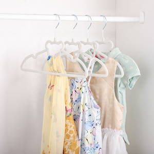 A Forma di orso Sottile Antiscivolo <span class=keywords><strong>Bambini</strong></span> <span class=keywords><strong>Bambini</strong></span> Vestiti Del Bambino Gancio <span class=keywords><strong>Appendiabiti</strong></span> Cappotto di Velluto Bianco Grucce Dei Vestiti - Product Image 6