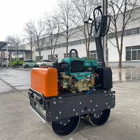 Rouleau compresseur hydraulique portatif à double tambour de 0,6 tonne pour la vente en gros