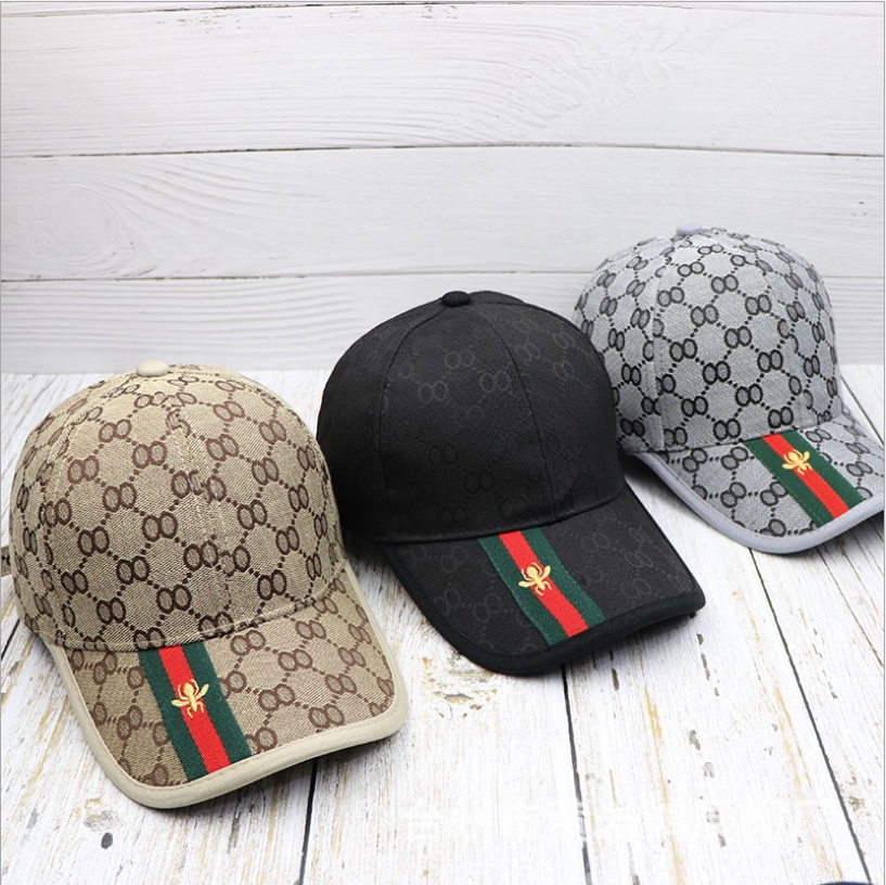 Wholesale New Fashion Honeybee Embroidered Cap Men Women Lovers Baseball Caps