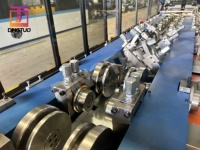 Machine de charpente en acier léger entièrement automatique DINGTUO à grande vitesse avec servomoteur C 75-150 réglable