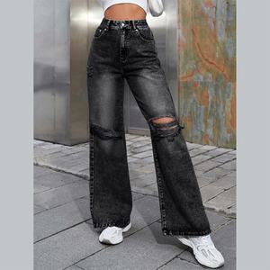 Pantalons en jean décontractés pour femmes sur mesure, multicolores, déchirés, taille haute, évasés, respirants et lavables, en coton, coupe ample pour femmes - Product Image 2