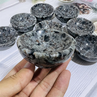 Bol en pierre Yooperlite de 7 cm avec forte réaction aux UV, ultraviolet pour la guérison, la chance et la décoration intérieure