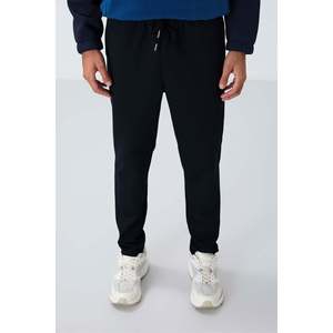 Pantalones Deportivos Azul Marino para Hombre, Cintura Elástica, Corte Estándar, Casuales y Transpirables - Product Image 5