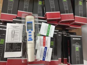 Wasser qualitäts monitor <span class=keywords><strong>Tester</strong></span> Tragbares digitales 4-in-1-TDS-EC-Temperatur-PH-Messgerät mit Hintergrund beleuchtung für Trinkwasser - Product Image 2