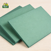 Vente en gros de panneaux MDF imperméables de 22 mm et 25 mm, panneaux MDF, panneaux de fibres à densité moyenne pour revêtements de sol, comptoirs de cuisine et meubles