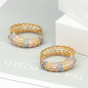 <span class=keywords><strong>Ragazzo</strong></span> ipoallergenico <span class=keywords><strong>orecchino</strong></span>, 2019 dichiarazione di grandi dimensioni in oro <span class=keywords><strong>orecchino</strong></span> del cerchio - Product Image 1